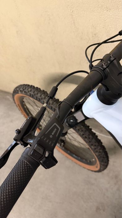 Cube reaction hybrid