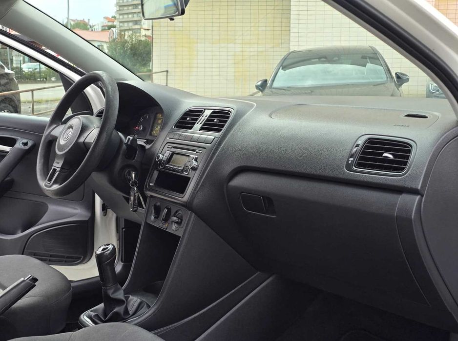 VOLKSWAGEN POLO HIGHLINE 1.2TDI 75CV "2 LUGARES" (NACIONAL)