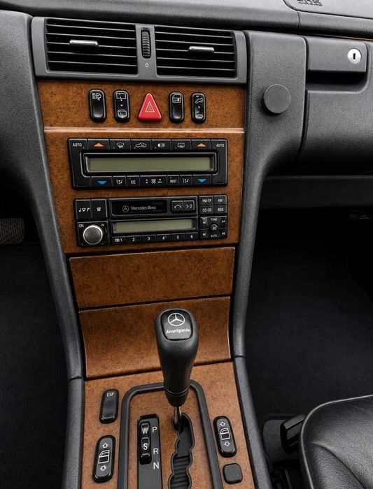Mercedes-Benz E 270 CDI Avantgarde | 170cv | Automática | 7 Lugares | Nacional