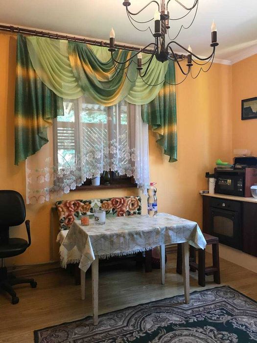 Продам будинок в передмісті Івано-Франківська