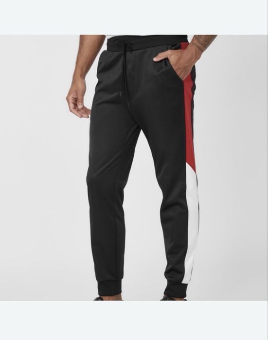 Чоловічий костюм Guess