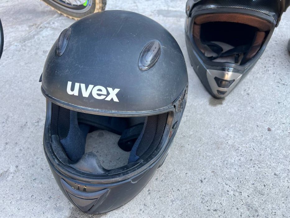 Uvex шлем мотоциклетный
