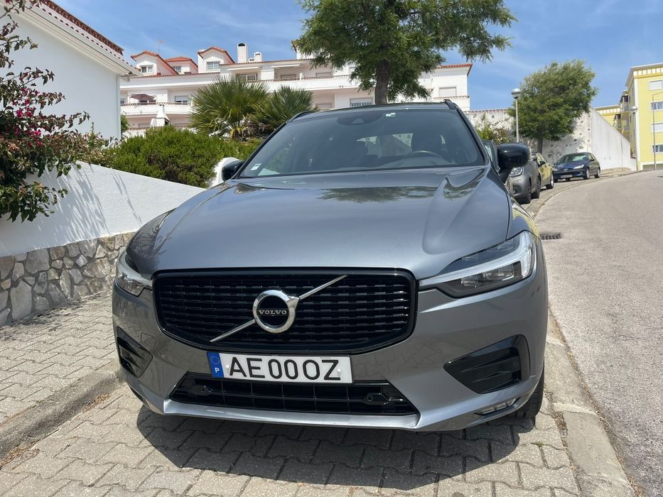 Volvo XC60 B4 Híbrido Gasóleo R-Design | Dez 2020 | 96.000 km | 1º Dono