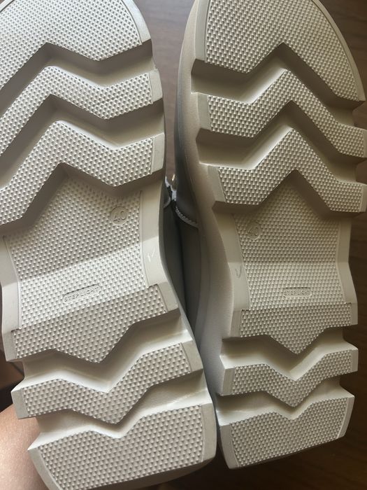 Шкіряні жіночі мокасини нові (40р, 25см)