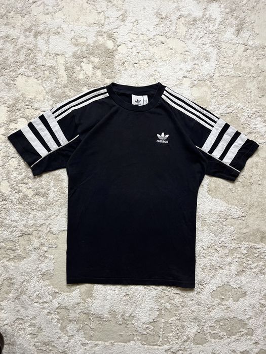 Adidas originals футболка