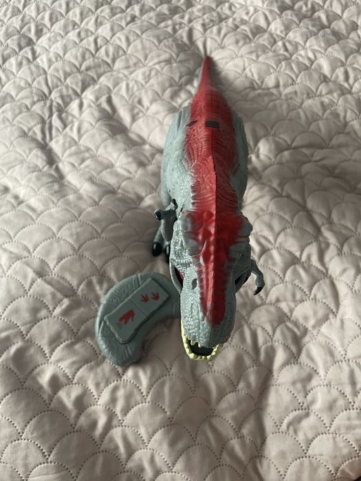 Dinozaur zdalnie sterowany TREX