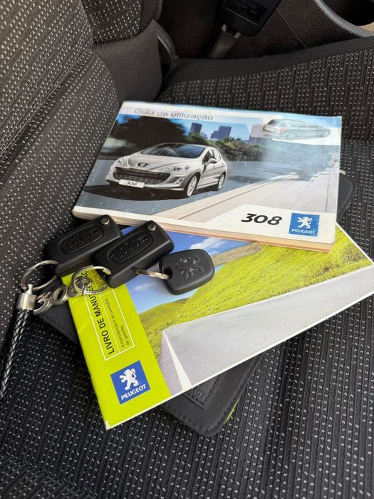 Peugeot 308 SW — fotografia 12