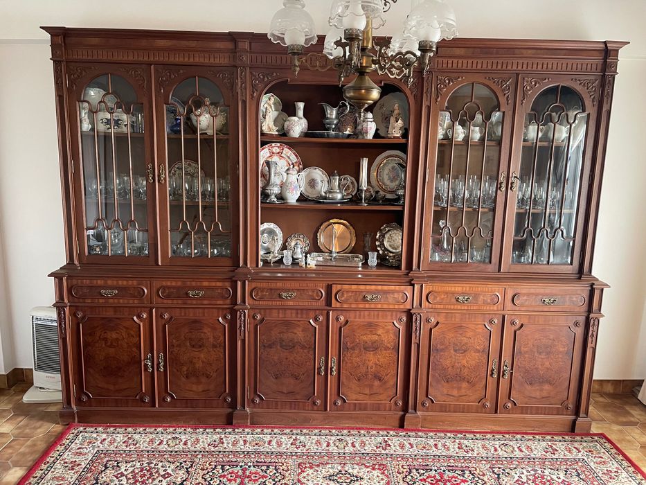 Sala de jantar_ móvel, mesa, 8 cadeiras_dix