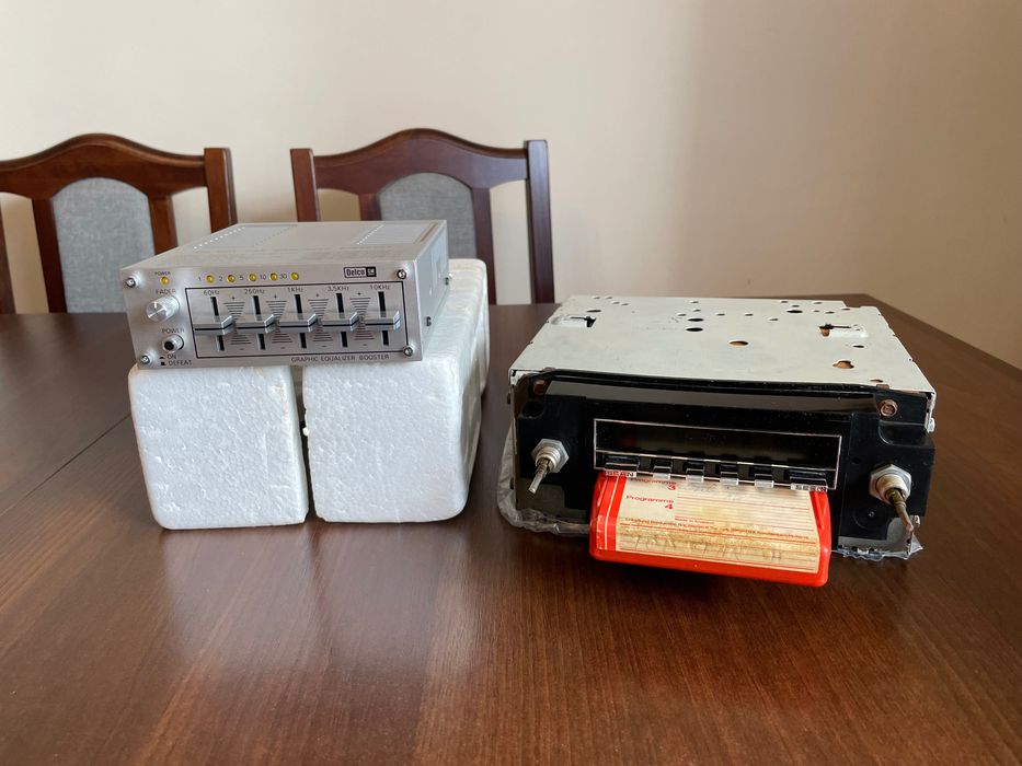 Delco GM 2700-F + GM Stereo Graphic EQ Power Booster 70's '' USA ''