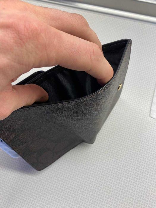 Гаманець Coach Medium Corner Zip Wallet Коричневий