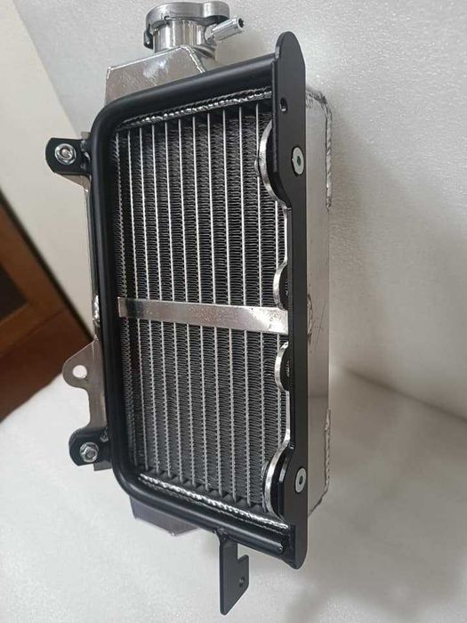 Radiador Aluminio Mais do Dobro da Capacidade YAMAHA DT / LCDE