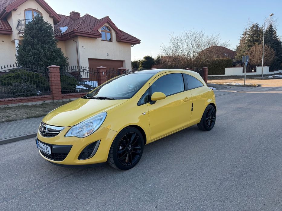Opel Corsa Automat/color edition/Navi/Luft/kima/ jak nowa /jedyna taka /