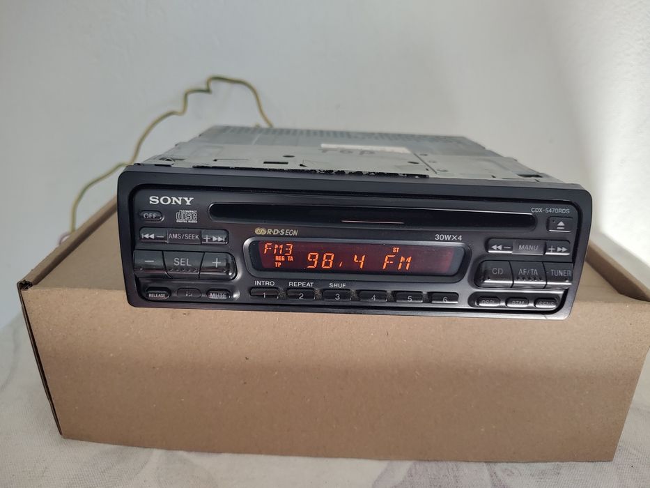 Radio samochodowe Sony CDX-5470RDS dwa kolory podświetlenia lata 90