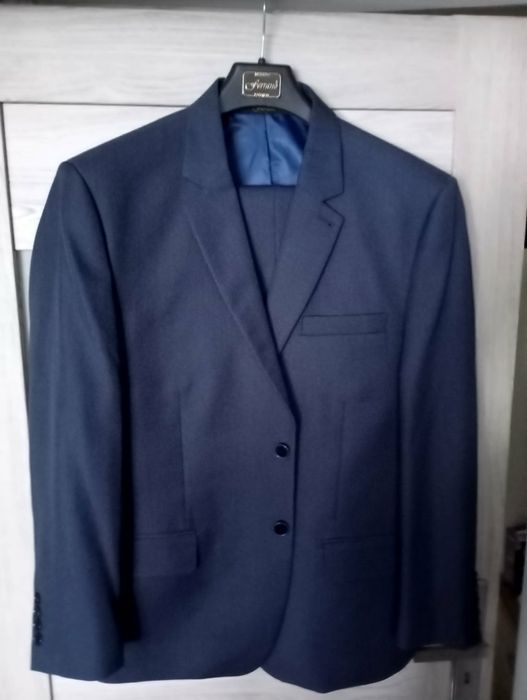 Garnitur męski granatowy super stan