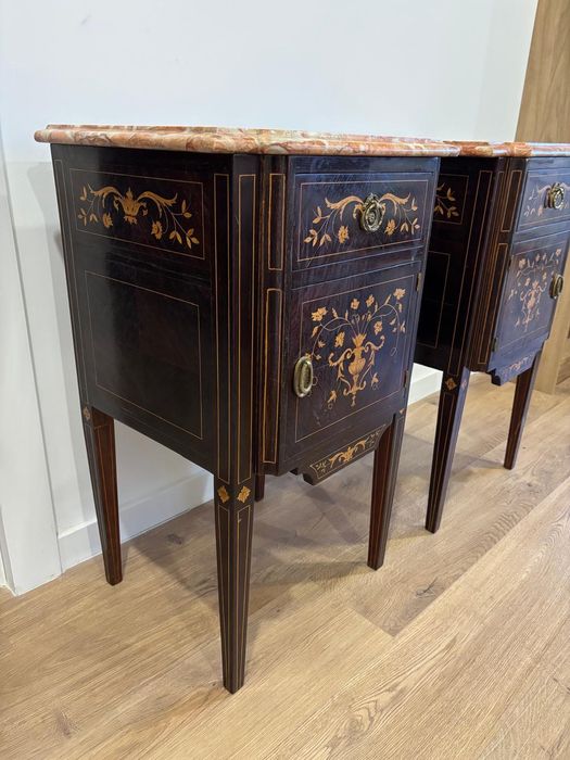 Mesas de Cabeceira estilo Dona Maria