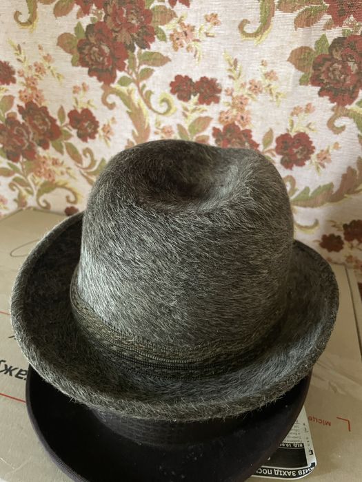 Капелюхи різні 6 шт