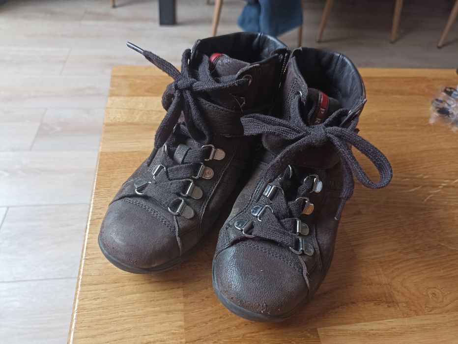 Buty trzewiki PRADA skórzane jesienne