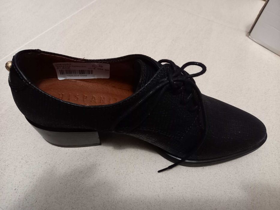 Sapatos novos marca Hispanitas