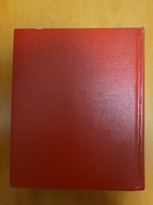 Portuguese Living Webster Encyclopedic Dictionary of the English Langu