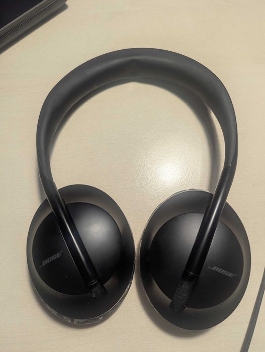 Навушники Bose 700