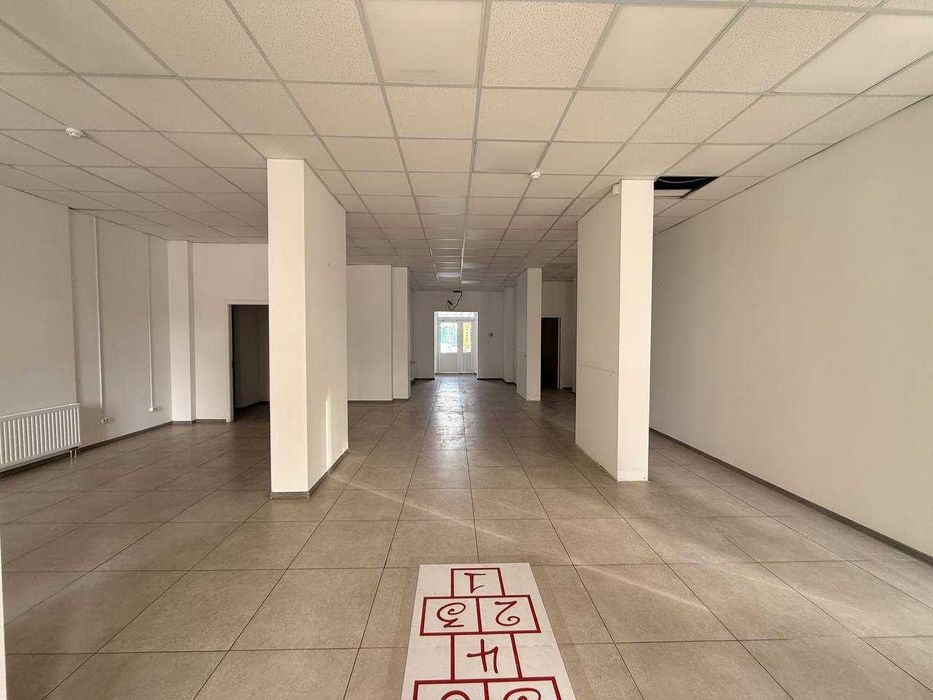 Оренда/Приміщення,108м2,фасад,2 виходи, ЖК Каховська, Киів