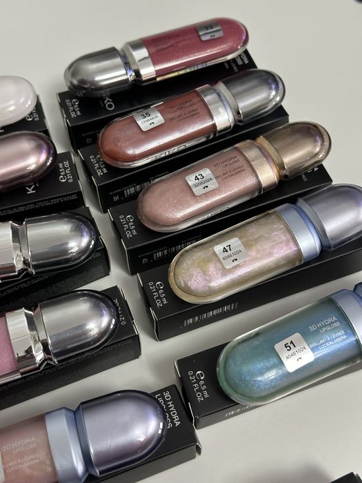 Блиск для губ Kiko Milano 3D.Блеск для губ.Милано.02.03.04.05.35.43.46