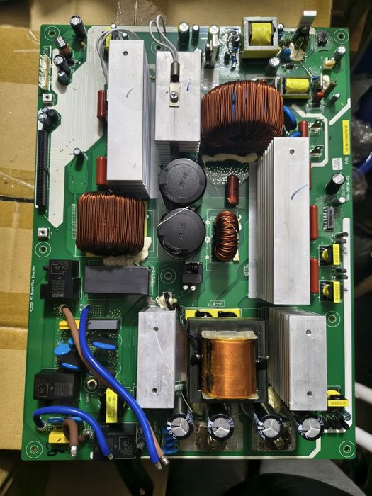 Інвертор Easun SMH ii 4,2KW 24V (під відновлення)