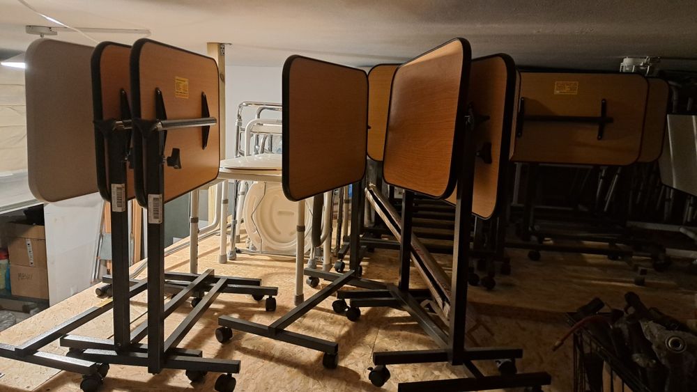 Stolik Przyłóżkowy Wypożyczalnia Warszawa już od 50 zł / miesiąc