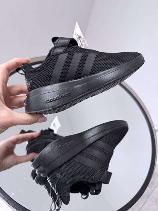 Легчайшие кроссовки на липучках Adidas RACER 28/30р