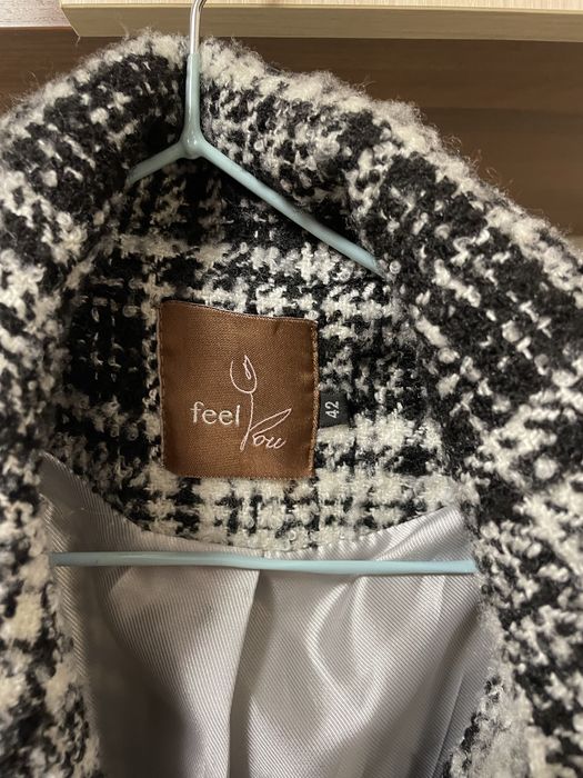 Пальто жіноче