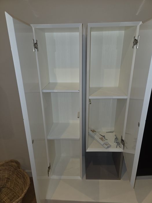 Base de Tv c/ 2 torres e 2 prateleiras branco mate e brilho

e madeira