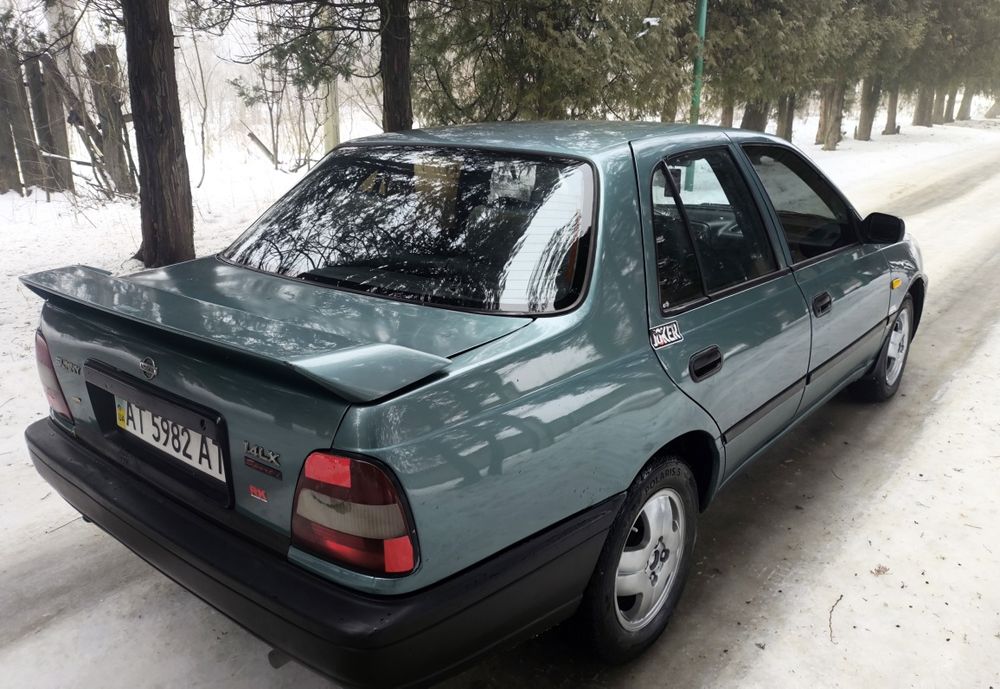 Nissan Sunny 1.4 Ланц бензин 1995 року Нісанн Санні в хорошому стані