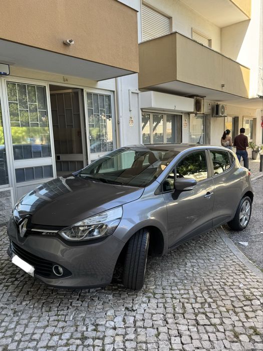 Aluguer RENAULT CLIO  - Rent Car