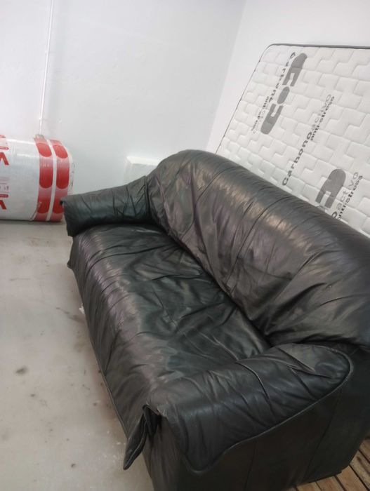 ATENÇÃO LEIA O ANÚNCIO Sofá 3 lugar muito novo