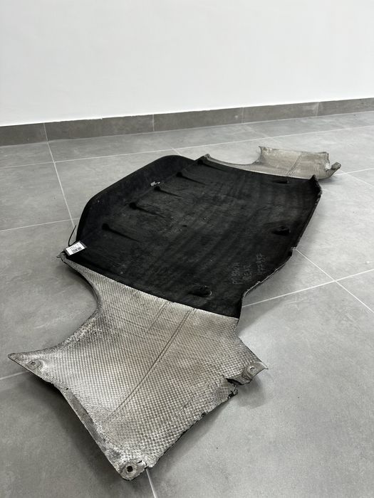 Задній захист Porsche Panamera 2014 б/у