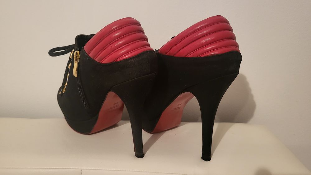 Kazar rozm. 39 czerwono czarne