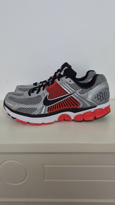 Кросівки Nike Vomero 5,розмір, US10 EUR44 28CM,  FJ4151 005