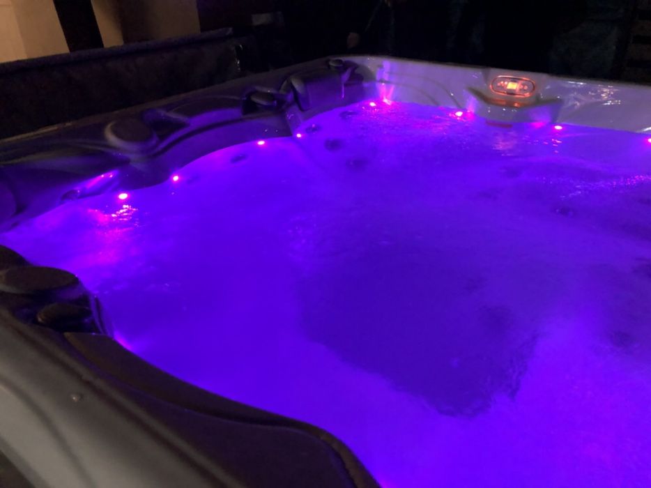 Jacuzzi spa hidromassagem desde 4.489,00€