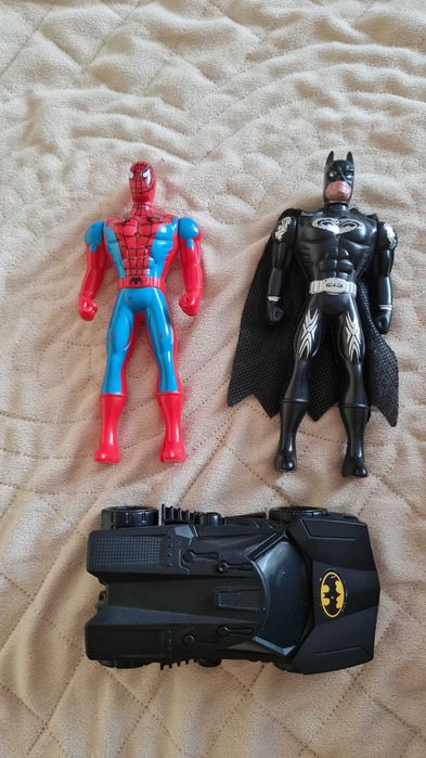 Superbohater Spiderman i Batman plus samochód