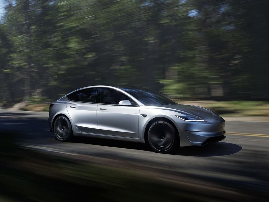 Tesla Model 3 Tração Traseira foto 3