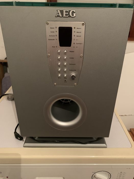 Colunas de som  AEG