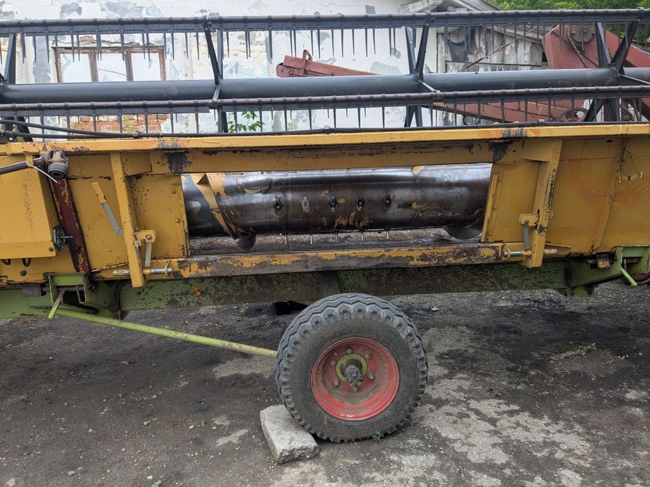 Продам жатку флекс F25