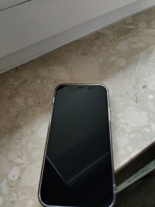 Iphone 12 stan idealny