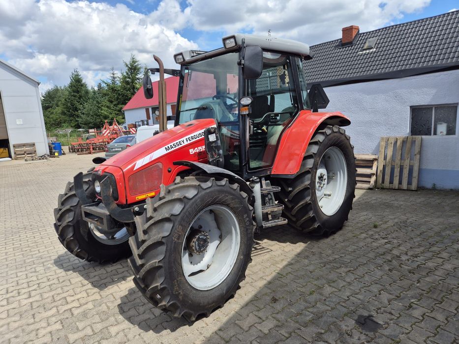 Massey Ferguson 5455 Dyna-4