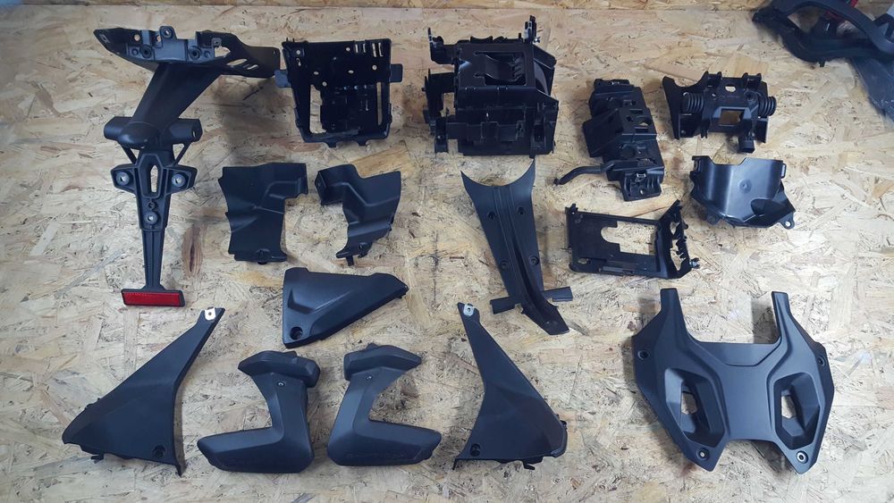 r1250rs owiewka wypelnienie mocowanie stelaz dzwignia czujnik set os