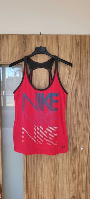 Różowa koszulka damska treningowa Nike,roz M