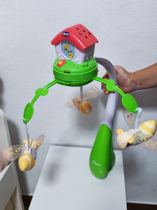 Brinquedo bebé quarto