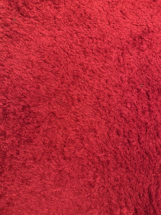 Tapete vermelho felpudo