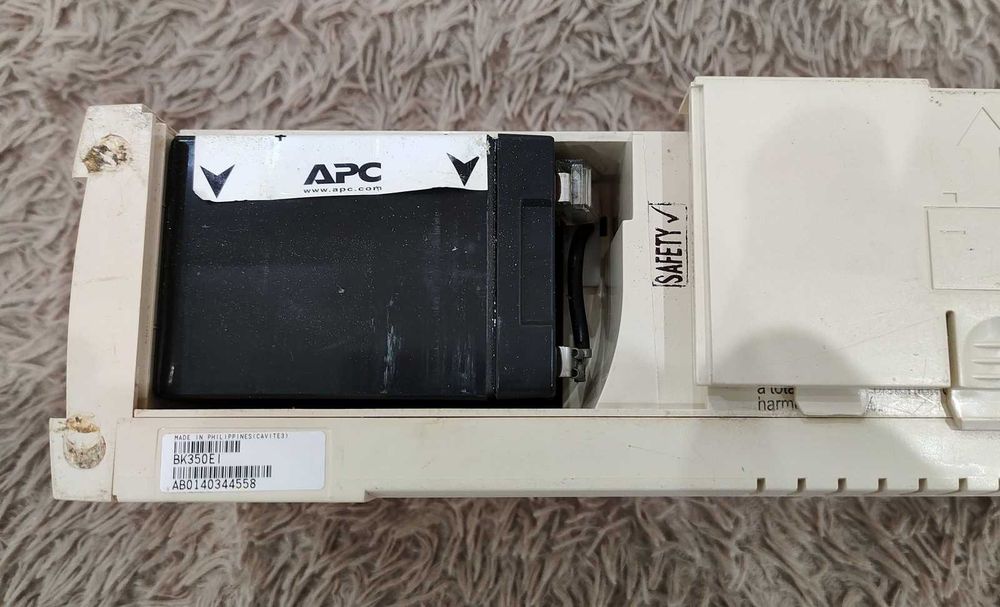 ДБЖ (Джерело безперебійного живлення) APC Back-UPS 350, 230 В (BK350EI)