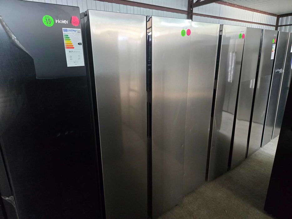 Janki, ul. Wspólna 6 Lodówka side by side Comfee